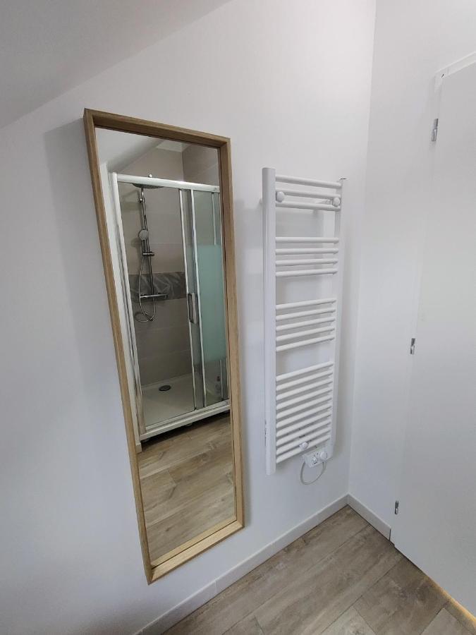 Appartement T3 "Yuca" Hyper Centre D'Ernée Eksteriør bilde